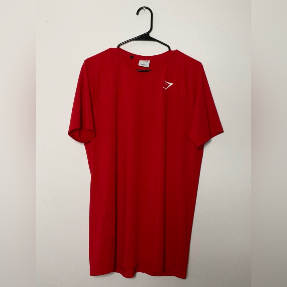 Large - Red Gymshark V-Neck Athletic Tee